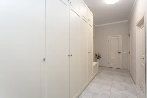 Шкаф в коридор
