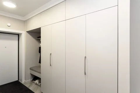 Шкаф в прихожую